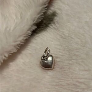 JA mini heart charm✨